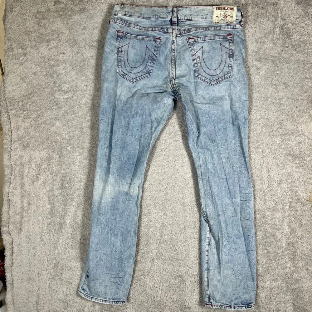 True Religion Ricky Relaxed Straight Distressed Jeans Mens 38 Red Stitch Light